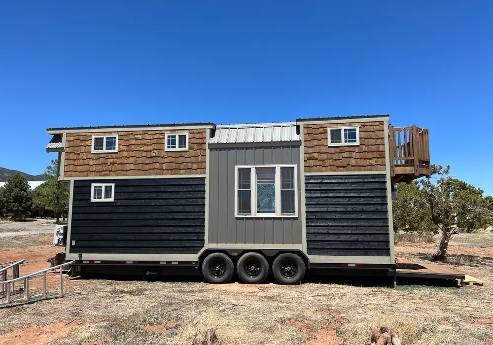 For Sale: Ulla's Stunning Custom 2017 Tiny Home – Move-In Ready ! image 1