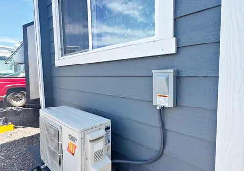 Charming 2022 Tiny Home on Wheels image 4