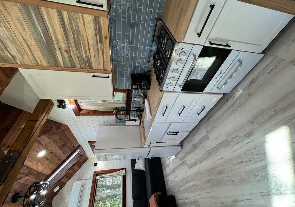 24’ STUNNING custom Tiny home image 1