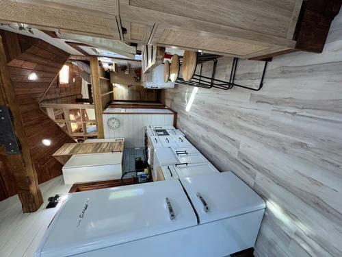24’ STUNNING custom Tiny home image 4