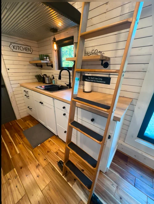 Charming Tiny Home For Sale in Indiana! Delivery Available! image 5