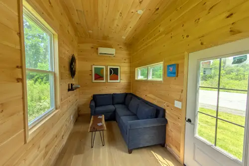 Brand New Designer Tiny Home on Wheels - Tiny House 327 sqft in Spring Mills, Pennsylvania