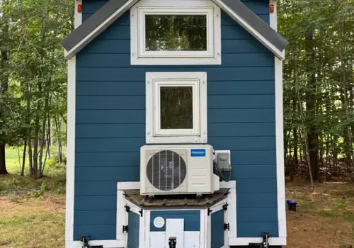 Custom Luxury Tiny Home on Wheels in Maine! Delivery Available image 5