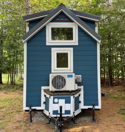 Custom Luxury Tiny Home on Wheels in Maine! Delivery Available image 5