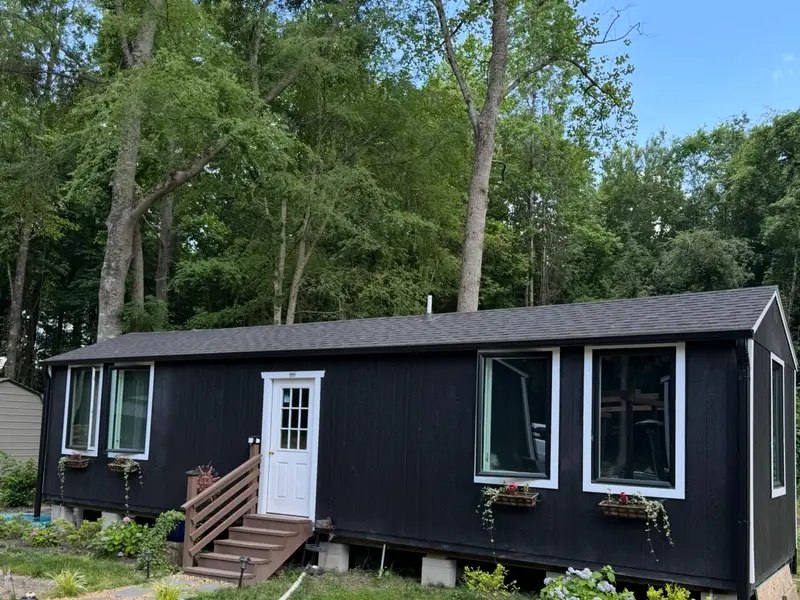 2 Building = 1 Tiny Home — 2 bedroom Cabin — 980 sqft for sale in Selma, North Carolina