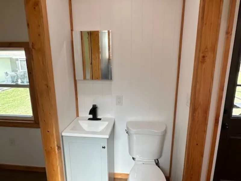 New Tiny Home for Sale in Florida! Main Level Bedroom photo 3