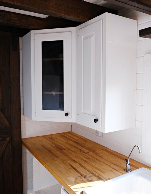 Custom Tiny House on Wheels! Built in 2020 – Must Be Moved image 2