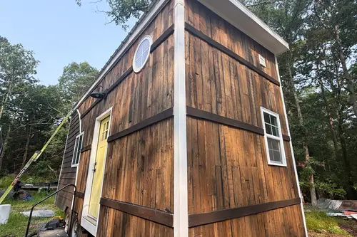 Rustic Custom Built Tiny Home On Wheels - Tiny House 176 sqft in Charlotte, North Carolina