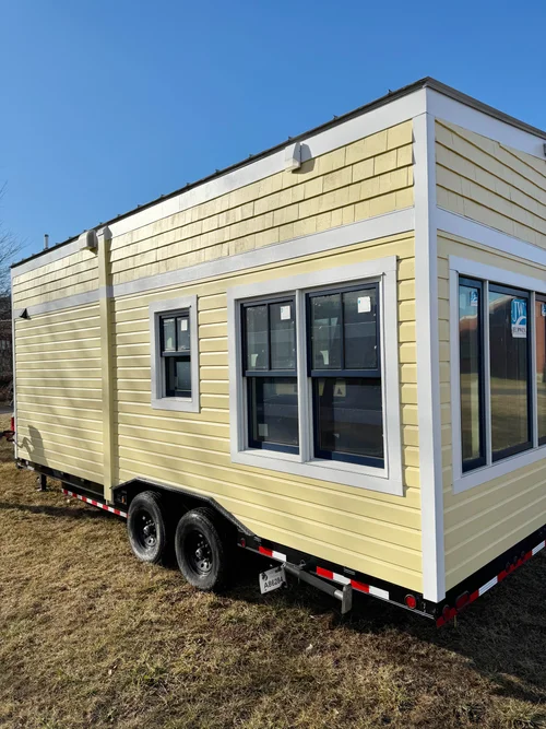 PRICE DROP! Stunning Tiny Home For Sale! Move-In Ready! image 3