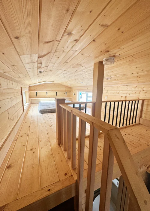 Charming 2022 Tiny Home on Wheels - Turnkey & Move-in Ready! image 5