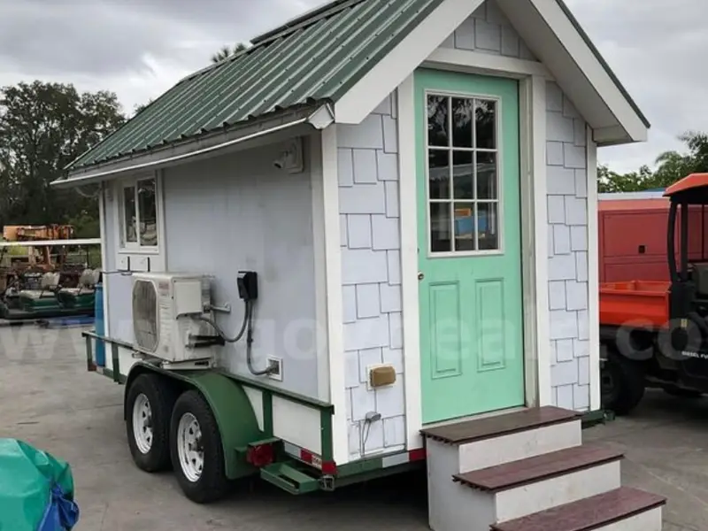 trailer mounted tiny house with solar powered energy — 1 bedroom Tiny House — 984 sqft for sale in jacksonville, Florida