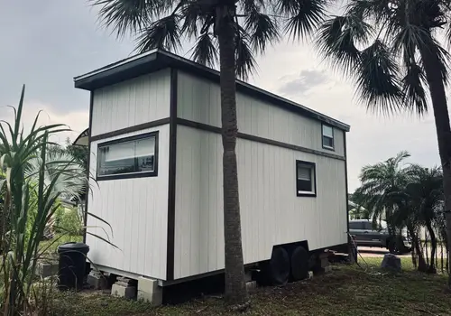 For Sale Farmhouse Style Tiny Home in Florida! image 2