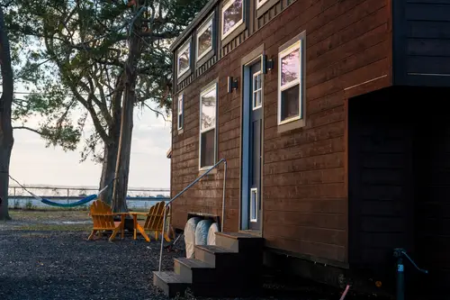 PRICE DROP: Turn-Key Tiny Home on Wheels For Sale! - 2 bedroom Tiny House 325 sqft in Jacksonville, Florida