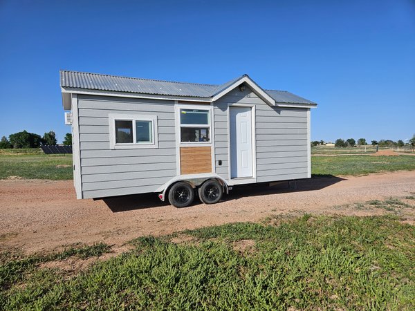 22' Single Story 1 bed/bath Tiny Home
