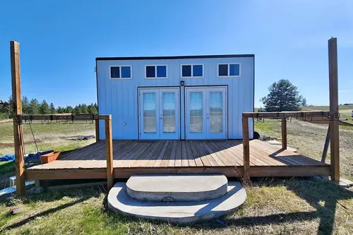 FOR SALE: Container Tiny House – Stylish, Off-Grid, and One-of-a-Kind ✨ - Container House 160 sqft in Spokane, Washington
