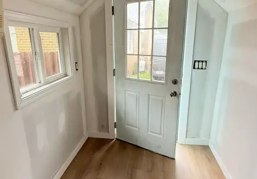 trailer mounted tiny house image 3