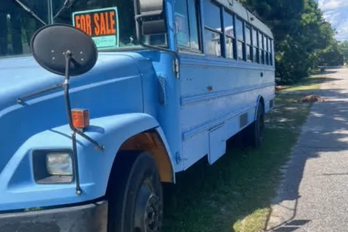 For Sale - Custom 1998 Freightliner Skoolie! Off-Grid Ready