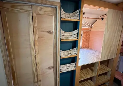 PRICE DROP! Converted Renovated 2004 International Skoolie! image 4