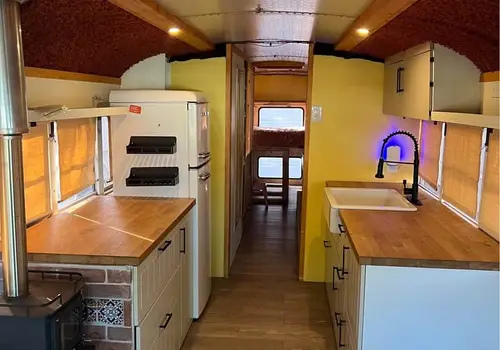 PRICE DROP! Converted Renovated 2004 International Skoolie! image 5