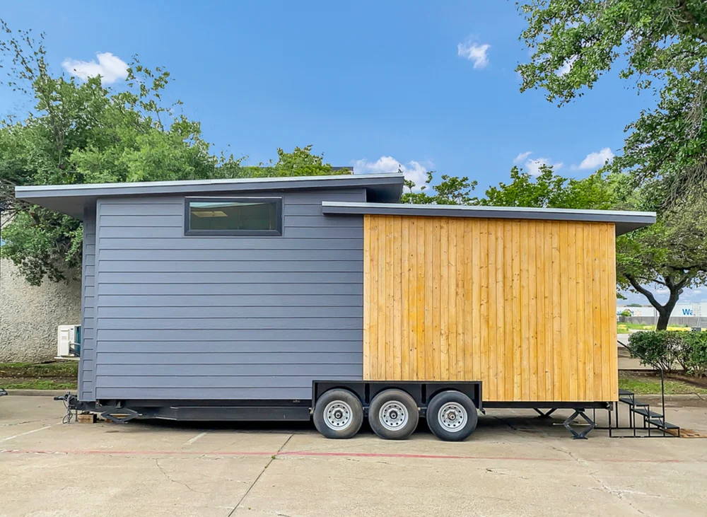 ✨Modern Farmhouse Tiny Home✨ image 1