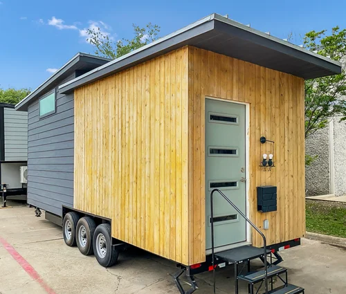 ✨Modern Farmhouse Tiny Home✨ image 3