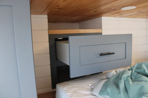 ✨Modern Farmhouse Tiny Home✨ image 5