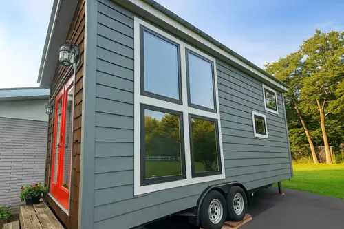 Limited-Time Price Drop! Theresa's Charming Tiny Home on Wheels! - Tiny House 260 sqft in Sellersburg, Indiana