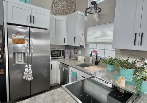 Joy's Mountain Getaway Tiny Home in Lakeland Ridge Community image 5