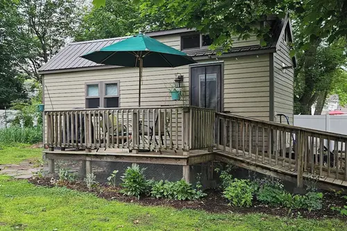 Tiny House on Wheels for Sale (CT) - Tiny House 184 sqft in Pawcatuck, Connecticut
