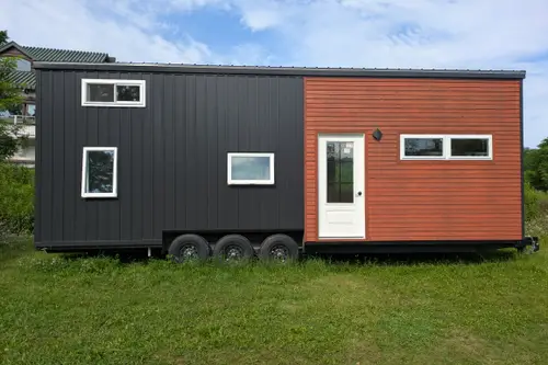 New Luxury 30' Tiny Home On Wheels - Tiny House 327 sqft in Spring Mills, Pennsylvania