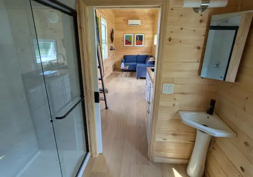 New Luxury 30' Tiny Home On Wheels image 5