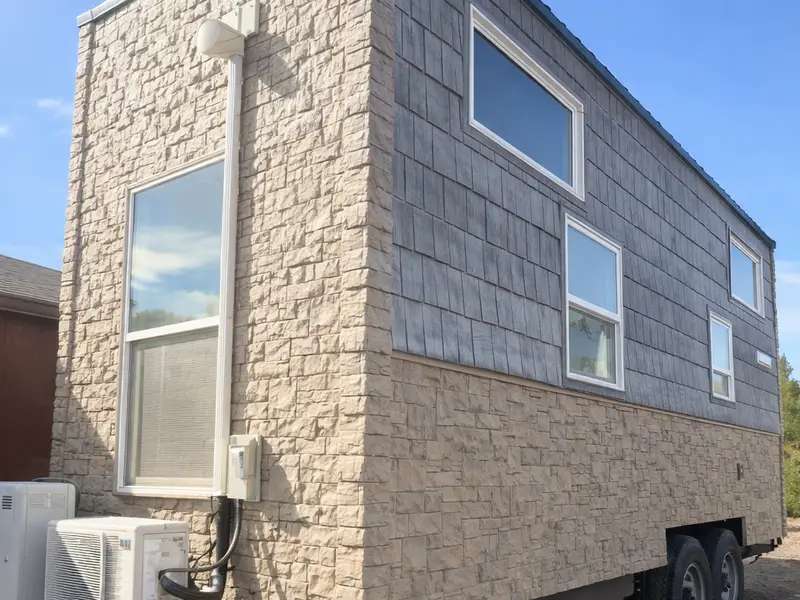 Tiny Home on Wheels For Sale! photo 2