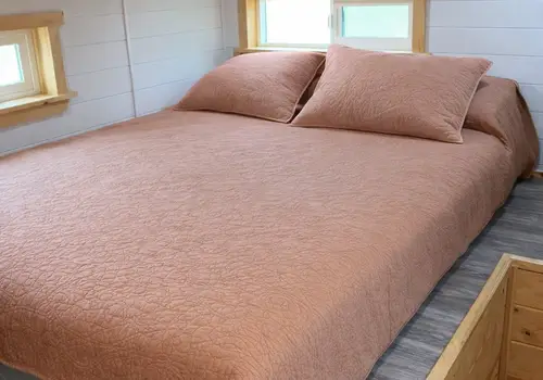 Fully Off-Grid 3 Bed Tiny Home on Wheels! image 2