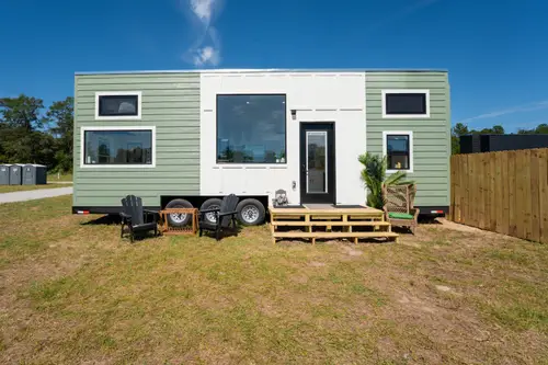 32’ Spacious THOW with Driveway + Backyard Included | The Webster - 3 bedroom Tiny House 300 sqft in Snellville, Georgia