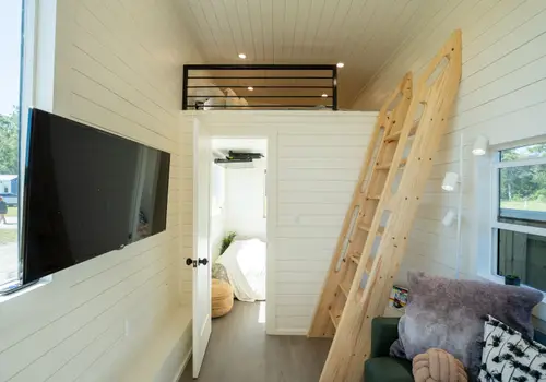 32’ Spacious THOW with Driveway + Backyard Included | The Webster image 4