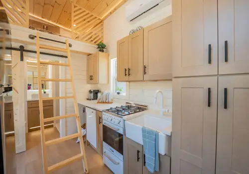 Fully Upgraded 24’ Premium Vista Luxury Tiny Home | Now with $25K Discount image 5