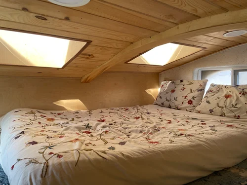 Move-In Ready Tiny Home on Wheels For Sale! Unique Artistic Sanctuary image 4