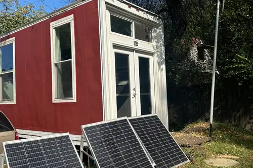 For Sale: Eco-Friendly Turnkey Tiny Home, Off Grid Ready - 1 bedroom Tiny House 400 sqft in Cincinnati, Ohio