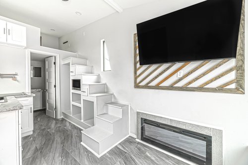 Modern Tiny Home on Wheels For Sale! image 5