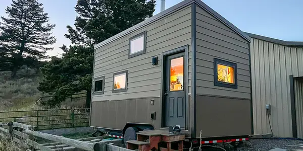 Where to Place Your Tiny Home in 2025–2026: New Communities, Emerging Hotspots, and How to Vet Them image