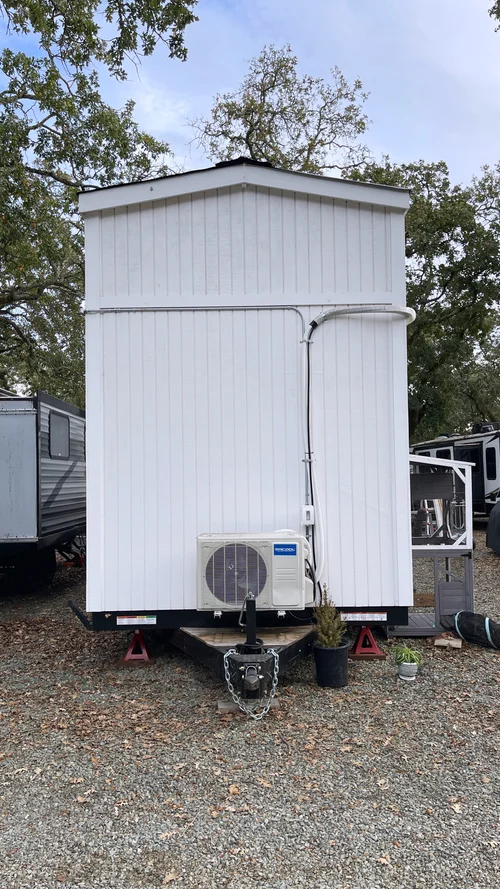 Tiny Home on Wheels For Sale in Oregon! Delivery Available! image 4