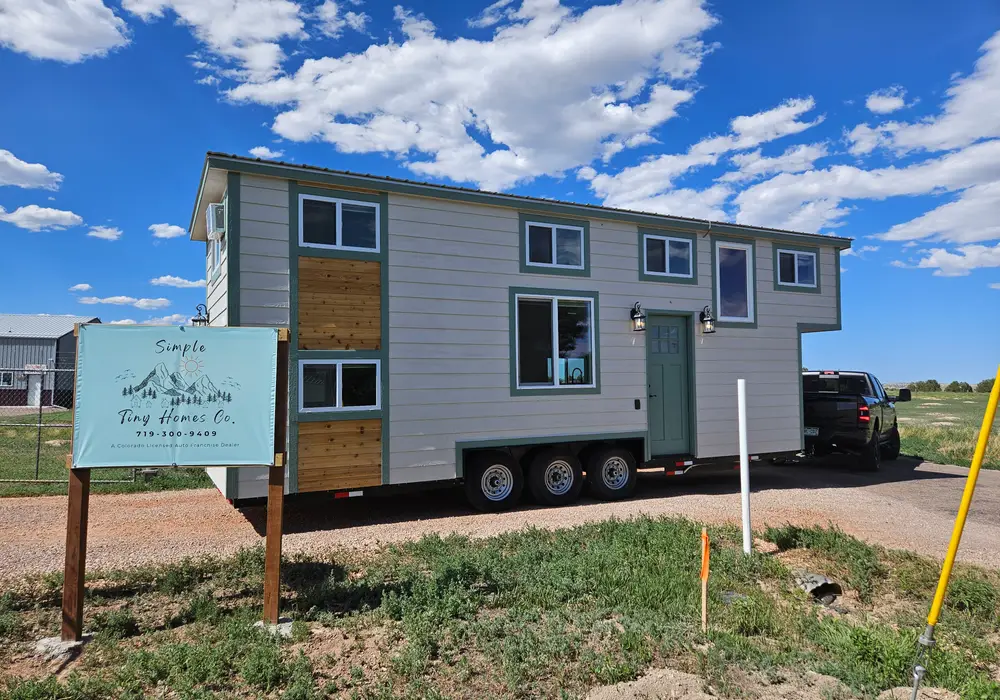28' Tiny Home w/ Off Grid Package! image 1