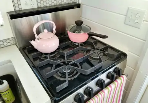 Kathleen’s Fully Furnished Tiny Home in Washington – Delivery Available image 4