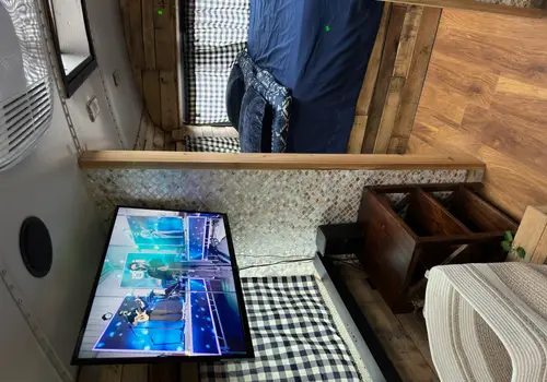 One-of-a-Kind Off-Grid Skoolie in Staten Island, New York image 5