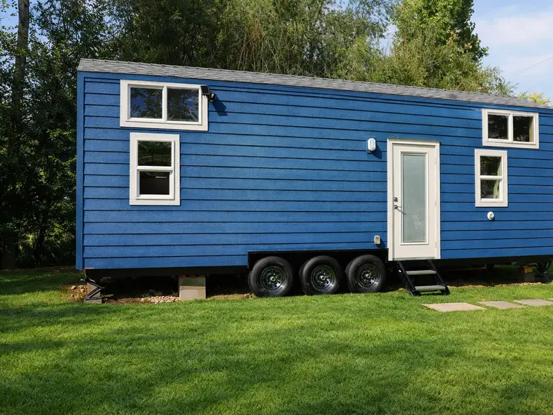 Price Drop! Professionally Built 2022 Tiny Home on Wheels photo 2