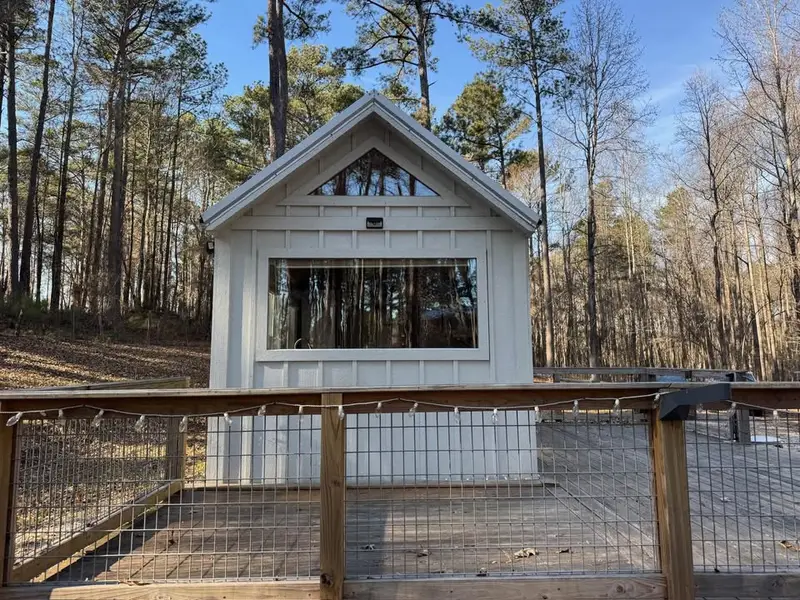 Move-In Ready Tiny Home on Wheels For Sale — 1 bedroom Tiny House — 944 sqft for sale in Lawrenceville, Georgia