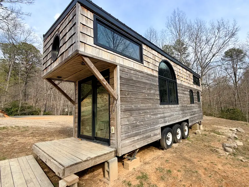 Custom 2016 Tiny Home with Modern Upgrades – Brevard, NC — 1 bedroom Tiny House — 669 sqft for sale in Brevard, North Carolina