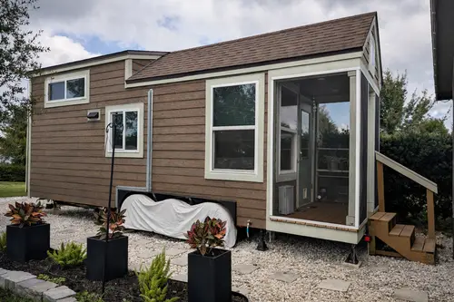 Move-In Ready Tiny House on Wheels – 2 Lofts & Full Setup - 1 bedroom Tiny House 334 sqft in Riverview, Florida