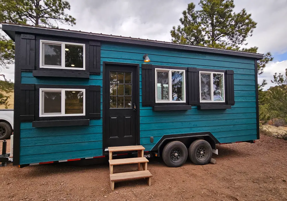 22' Off Grid Bunkhouse Tiny Home — Tiny House — 613 sqft for sale in Cañon City, Colorado