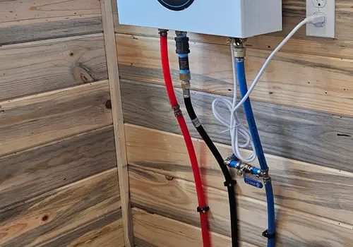 16' Hunters Cabin Tiny Home detail photo 3